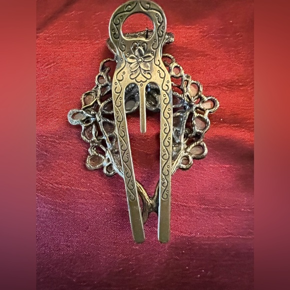 Green Faux Jewel Hair Clip - Picture 4 of 5